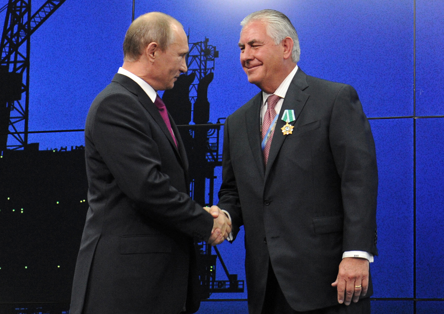 McCain: I have ‘concerns’ about Tillerson ties to Putin