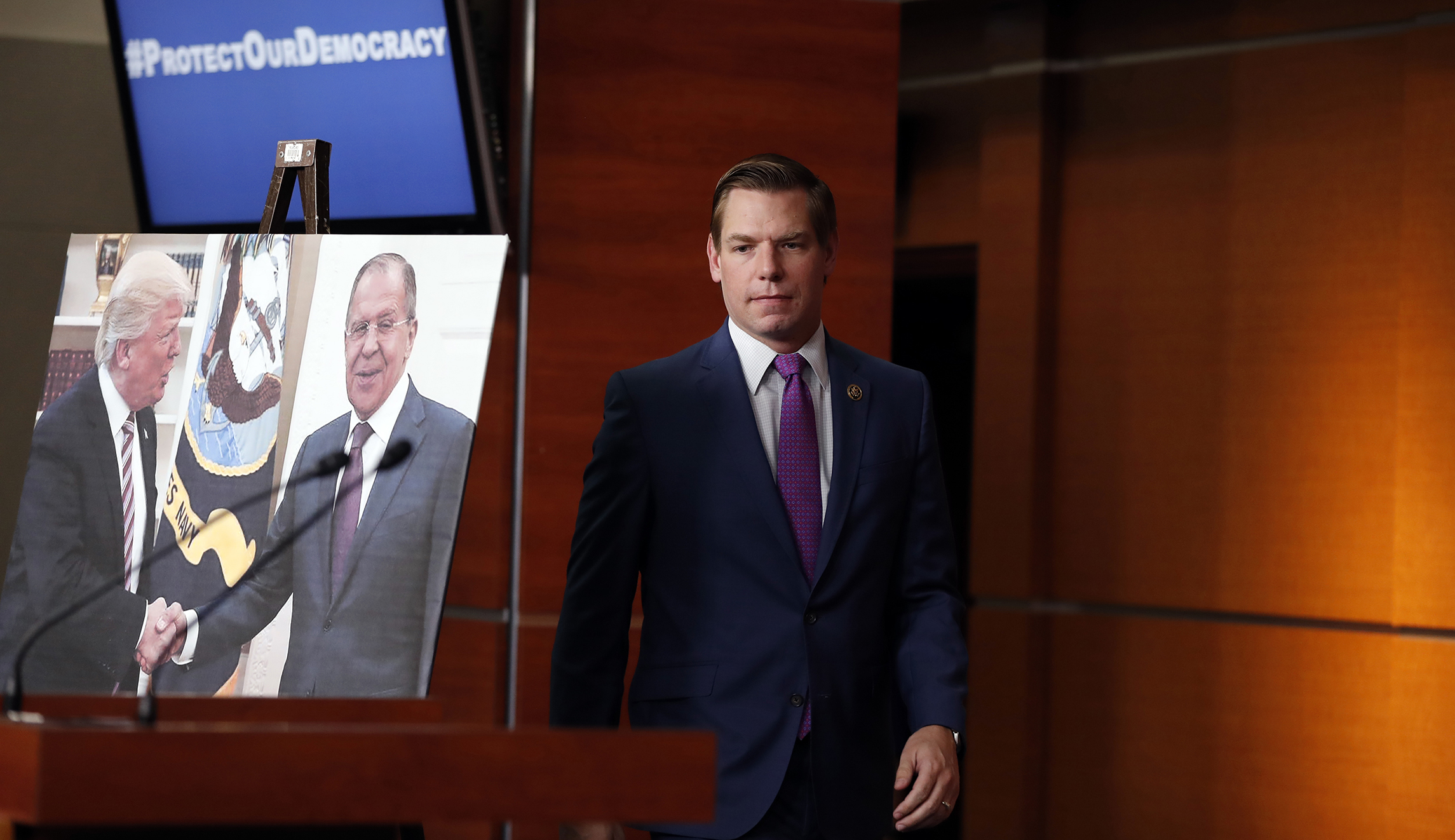 Democratic lawmaker alleges Republicans on intelligence committee ignoring evidence in Russia investigation