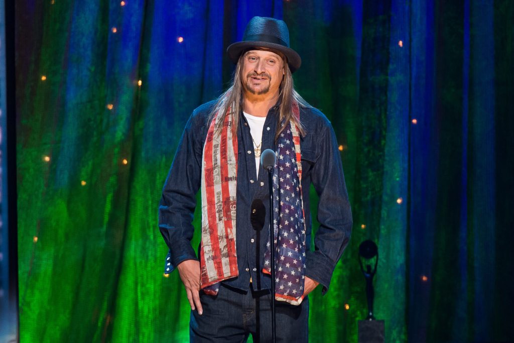 Kid Rock steps in for Joe Walsh at concert near GOP convention