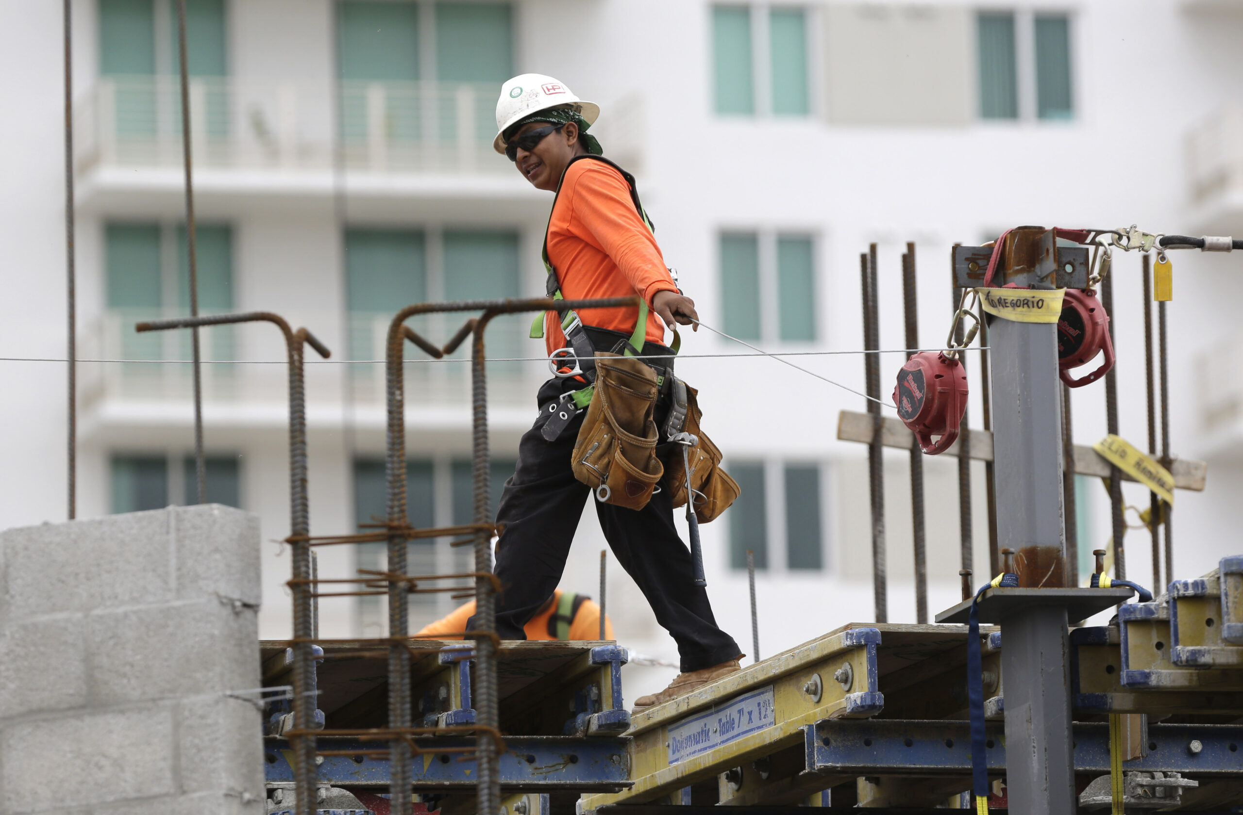 US service firms grow at fastest pace since August