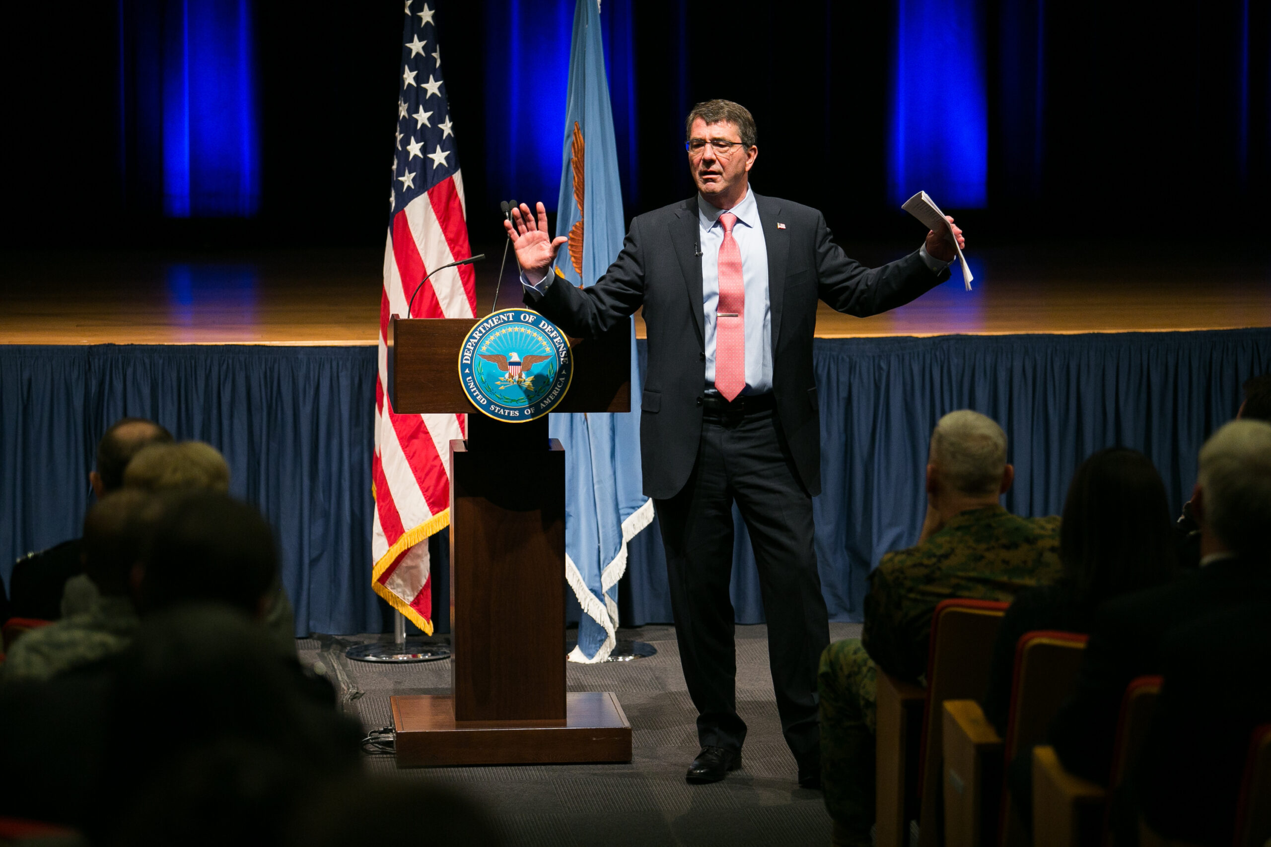 Carter talks personnel, budget at first speech of tenure
