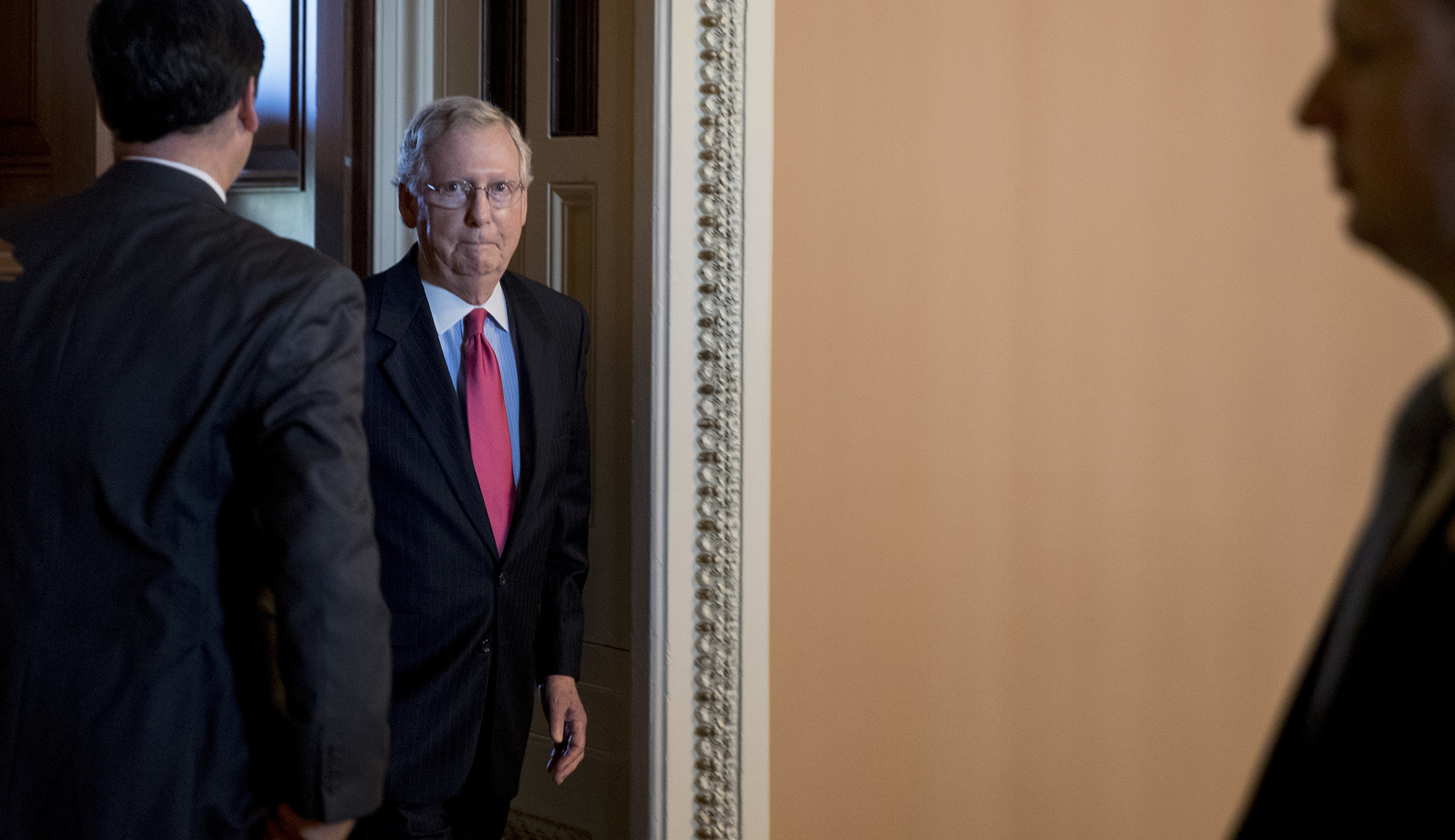 Mitch McConnell and his allies ready for war with Steve Bannon