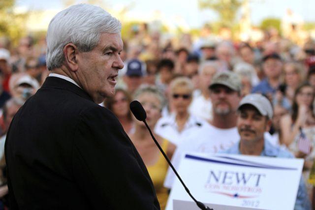 Romney turns sights on president in Florida