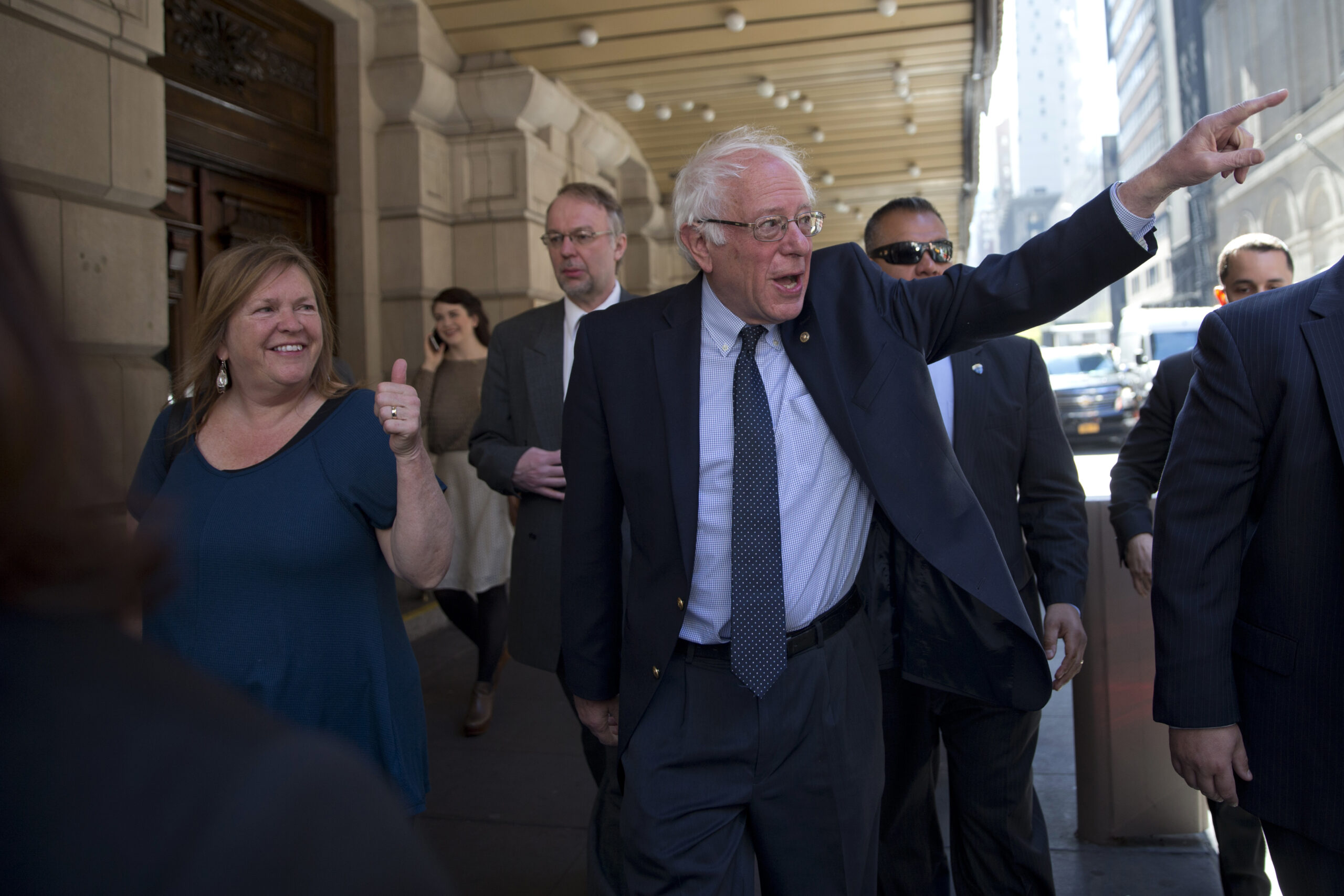 Sanders outspent Clinton by $3 million in N.Y. ads