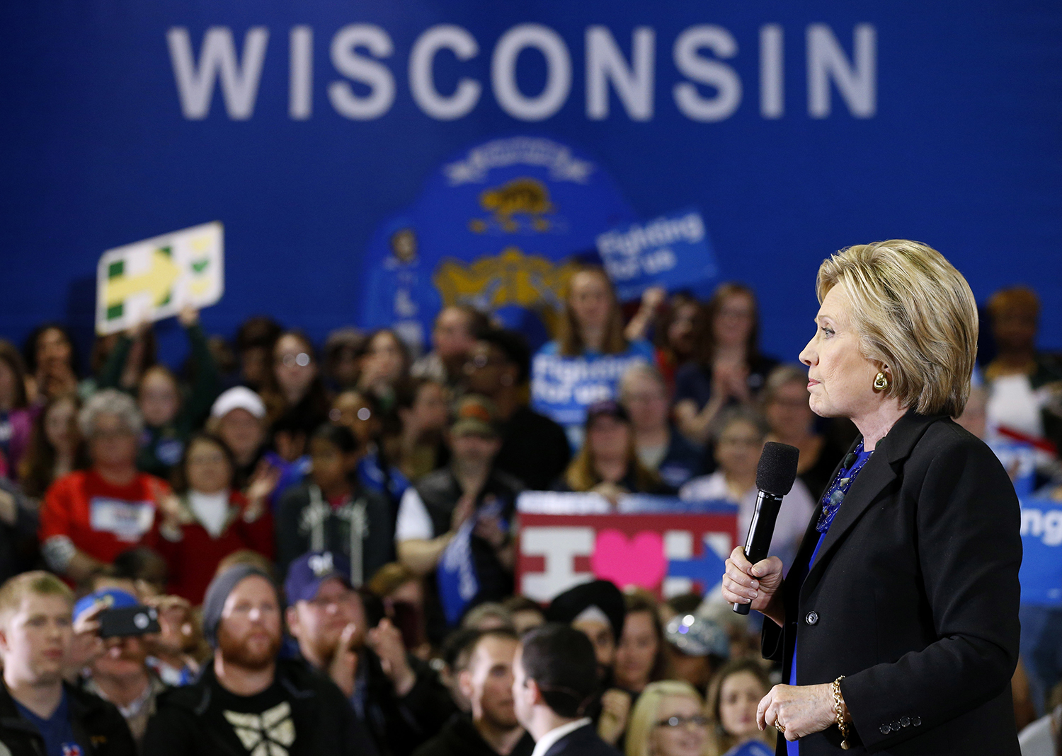 New poll suggests Clinton is losing her edge in Wisconsin