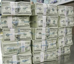 Donors who gave to multiple candidates