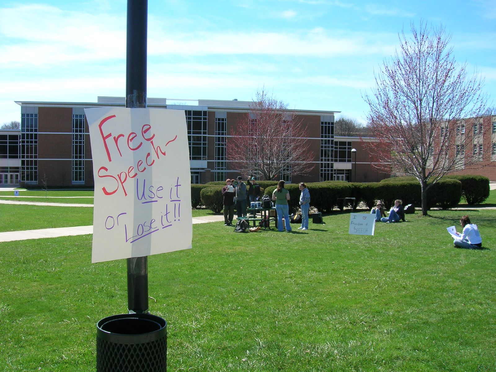 Senators Sign Up For ‘Free Speech 101’