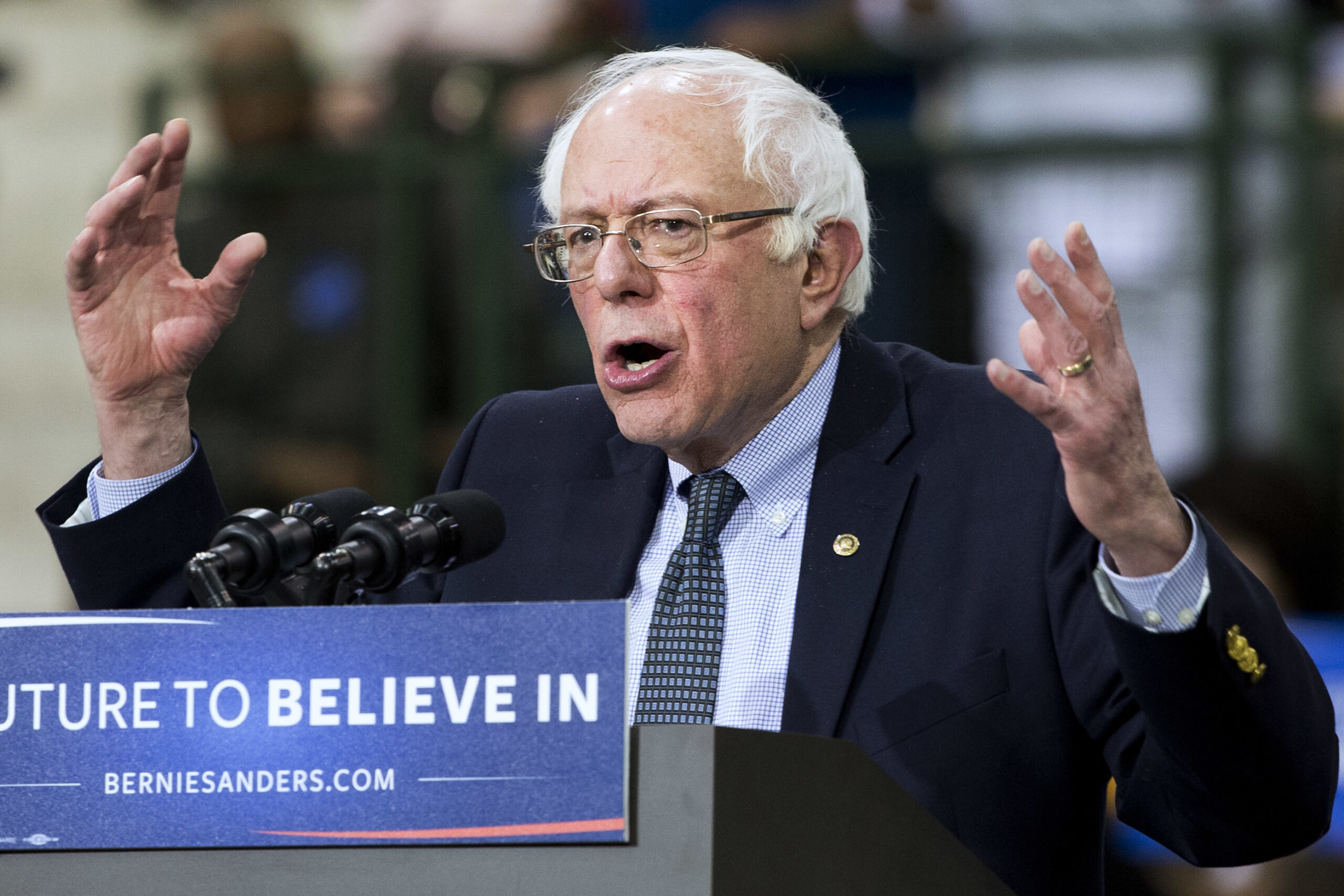 Sanders ties Clinton to Cheney over fracking ‘disaster’