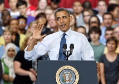 Obama slams Congress during Virginia visit