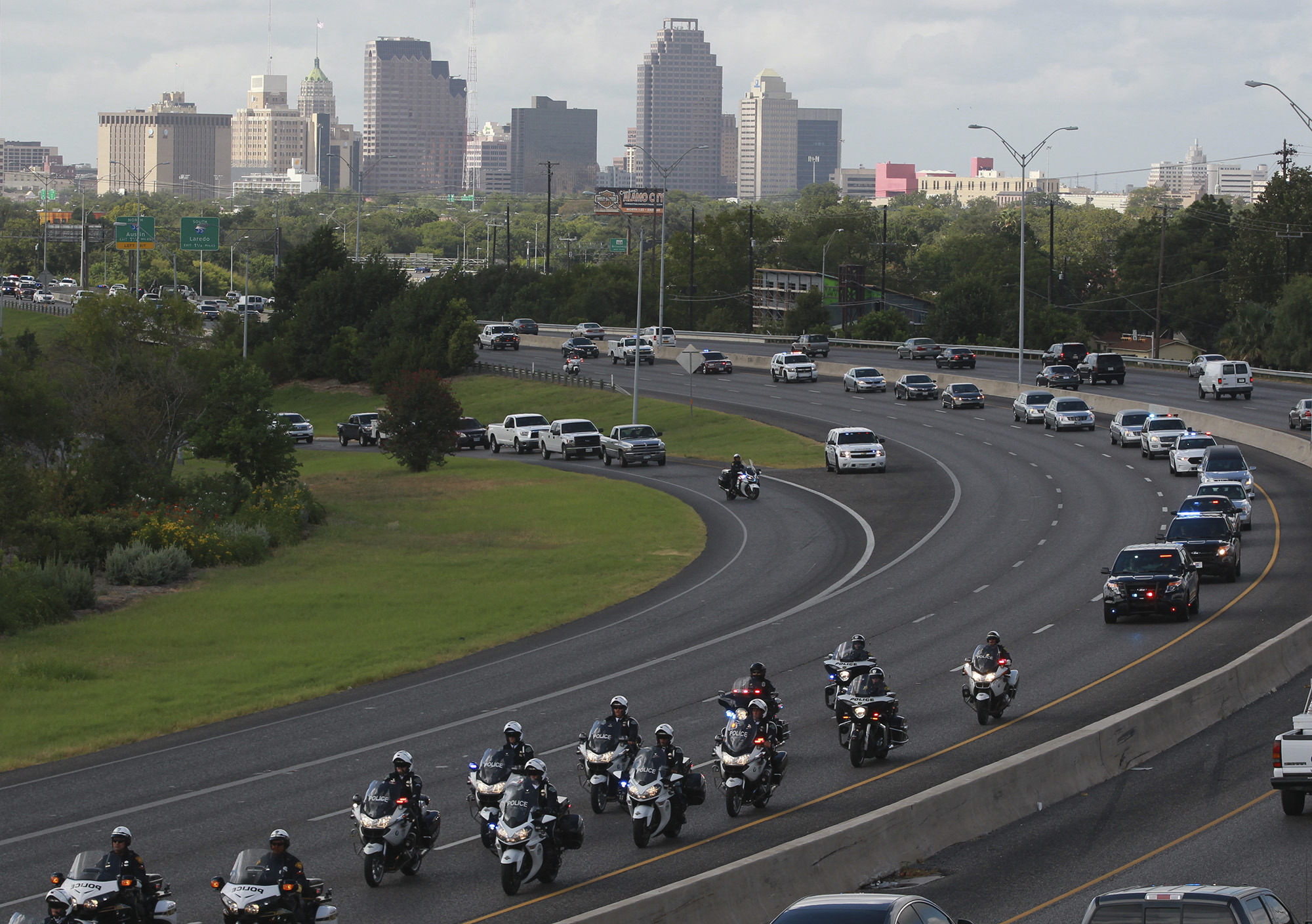 Slain Texas police chief remembered for service