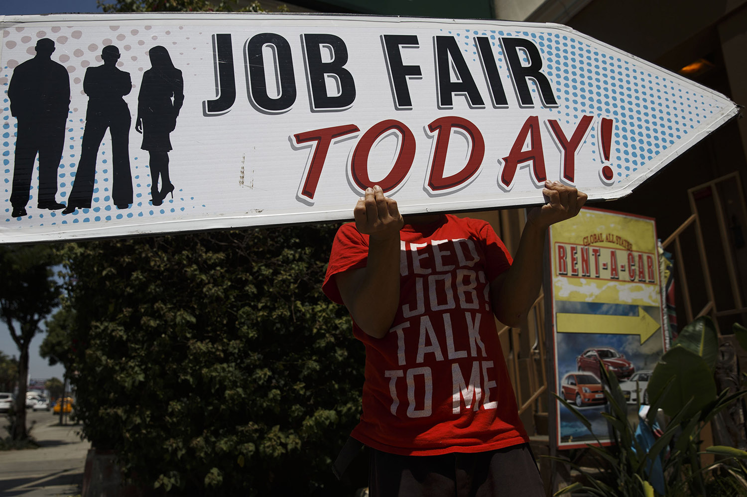 Jobless claims fall even lower in mid-July, to 253,000
