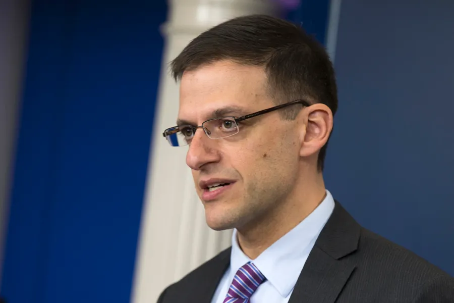 Panel approves top Obama nominee