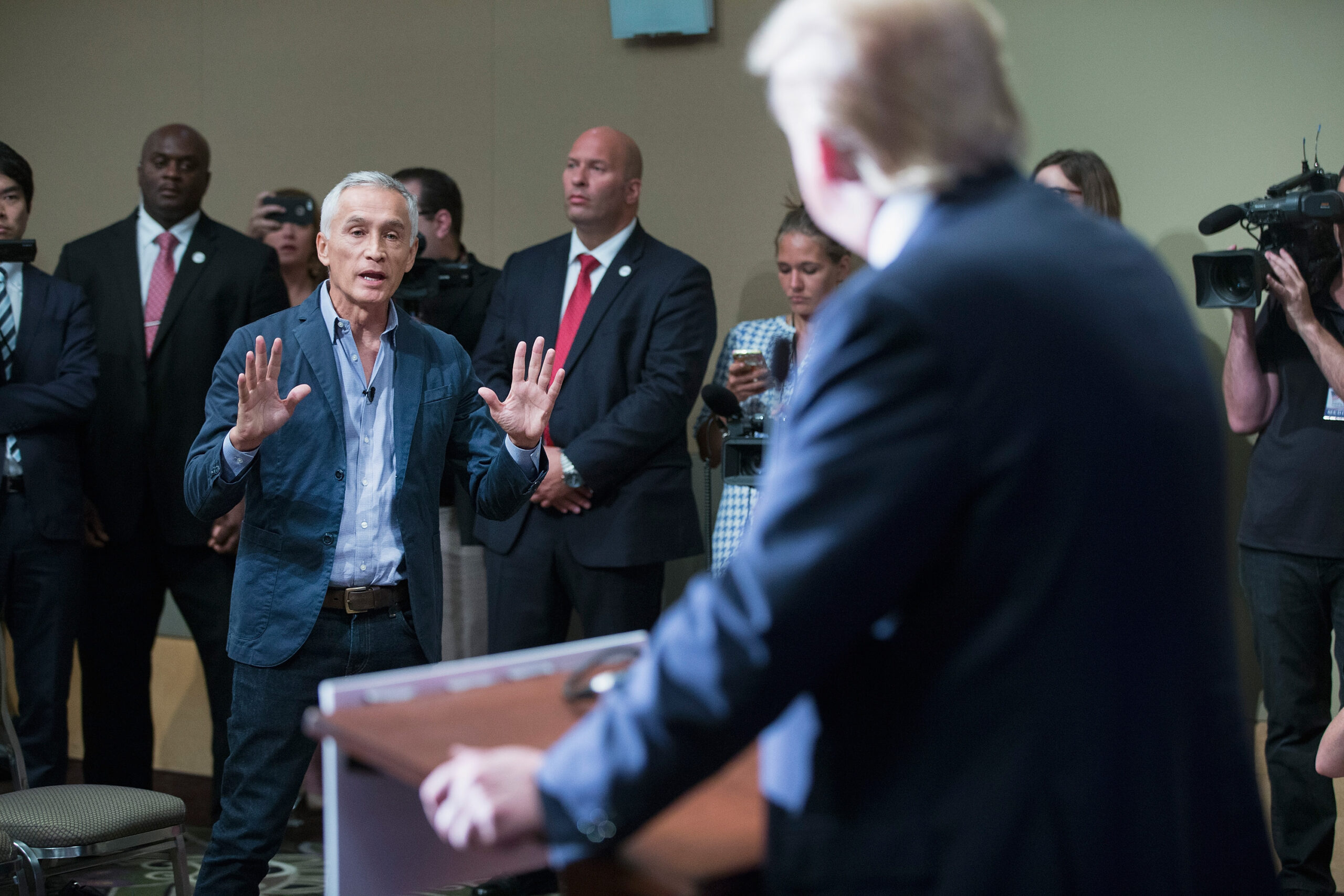 Univision: Trump’s behavior ‘beneath contempt’