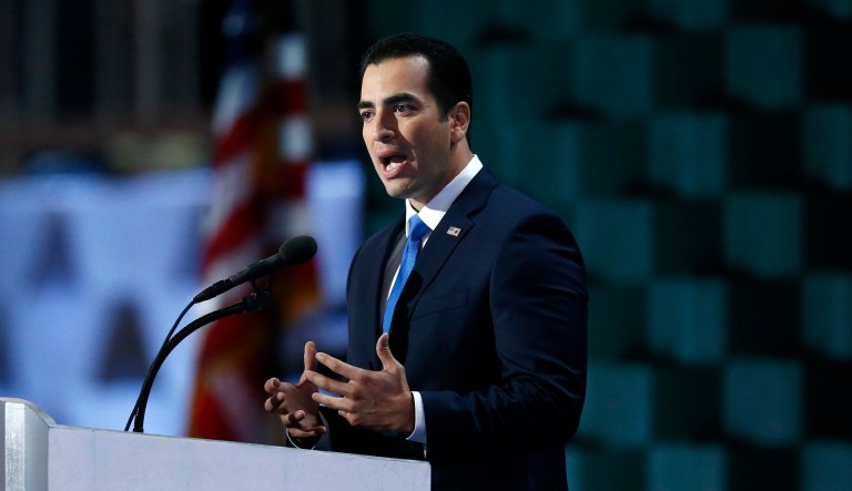 Top staffer Peter Koltak emailed resumes for nearly all of Kihuen's staff to members' offices Tuesday morning. (Andrew Harrer/Bloomberg)