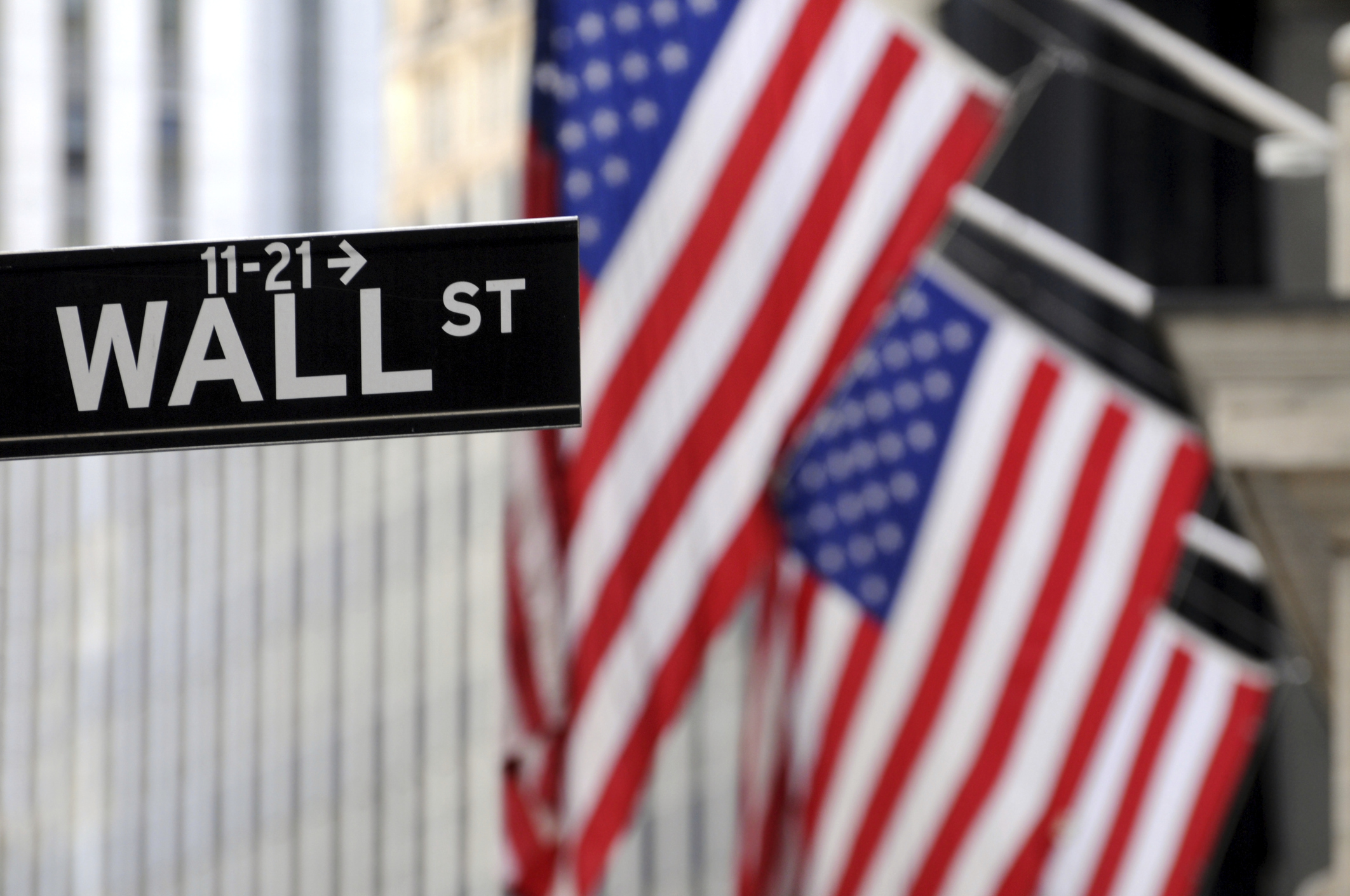 Market soars, employment & wages stagnant: Dems hope for trickle-down Obamanomics
