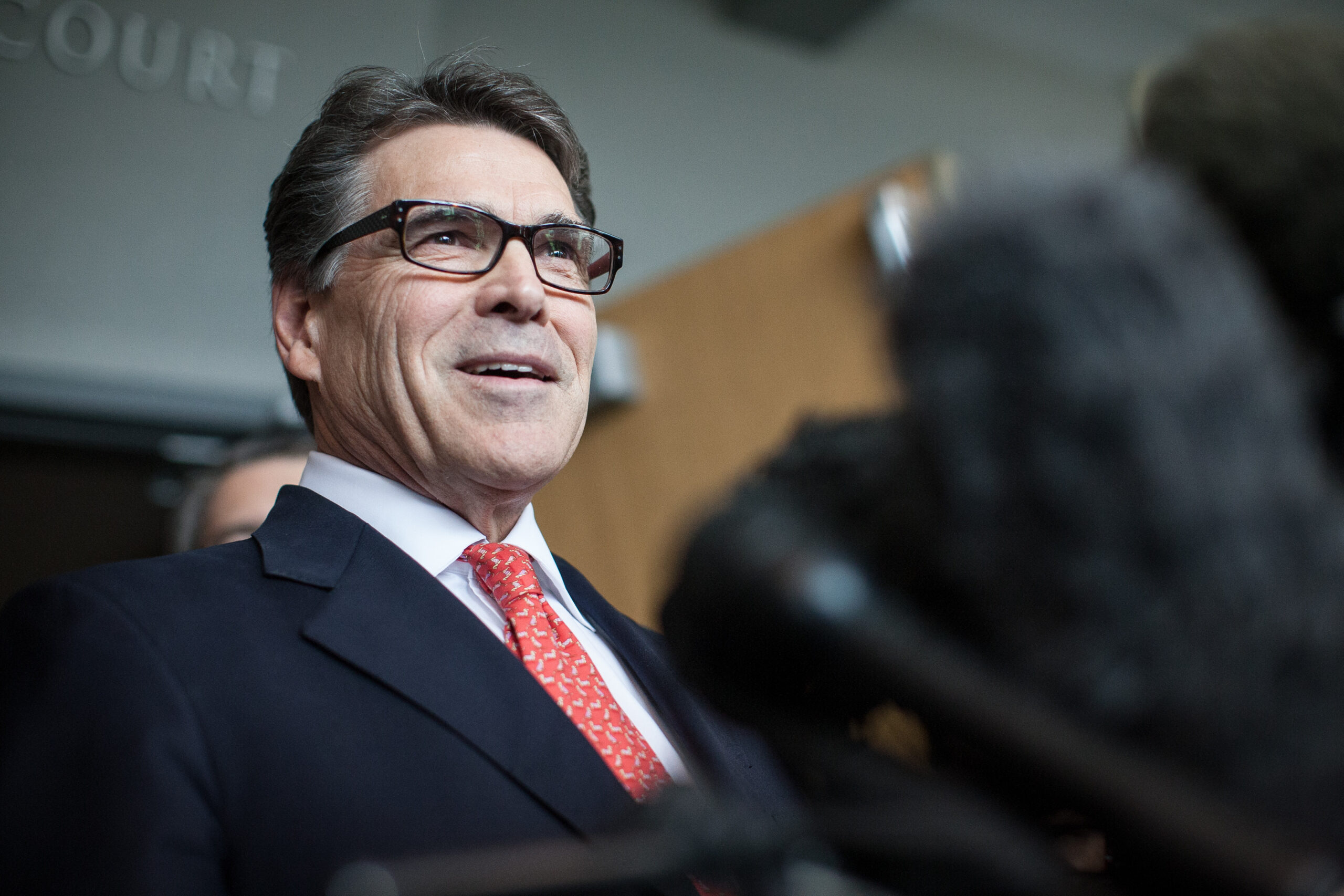 Sophomoric Dartmouth student prepared obscene questions for Rick Perry
