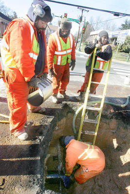The D.C. Department of Public Works was the only city agency participating in a pilot online-grading program to notch a B grade. (Examiner file photo)