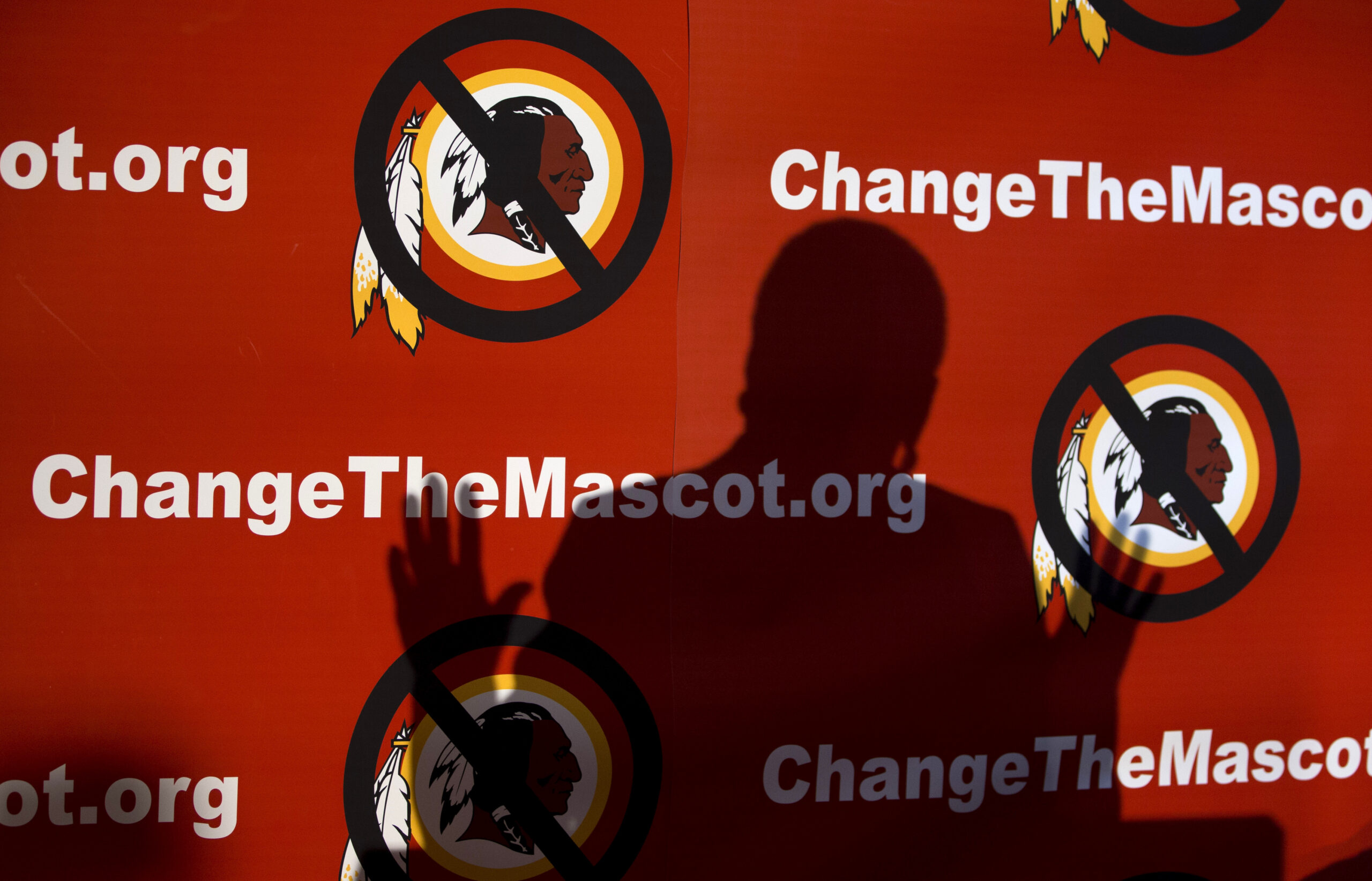 Obama should stick to basketball and leave the Redskins alone