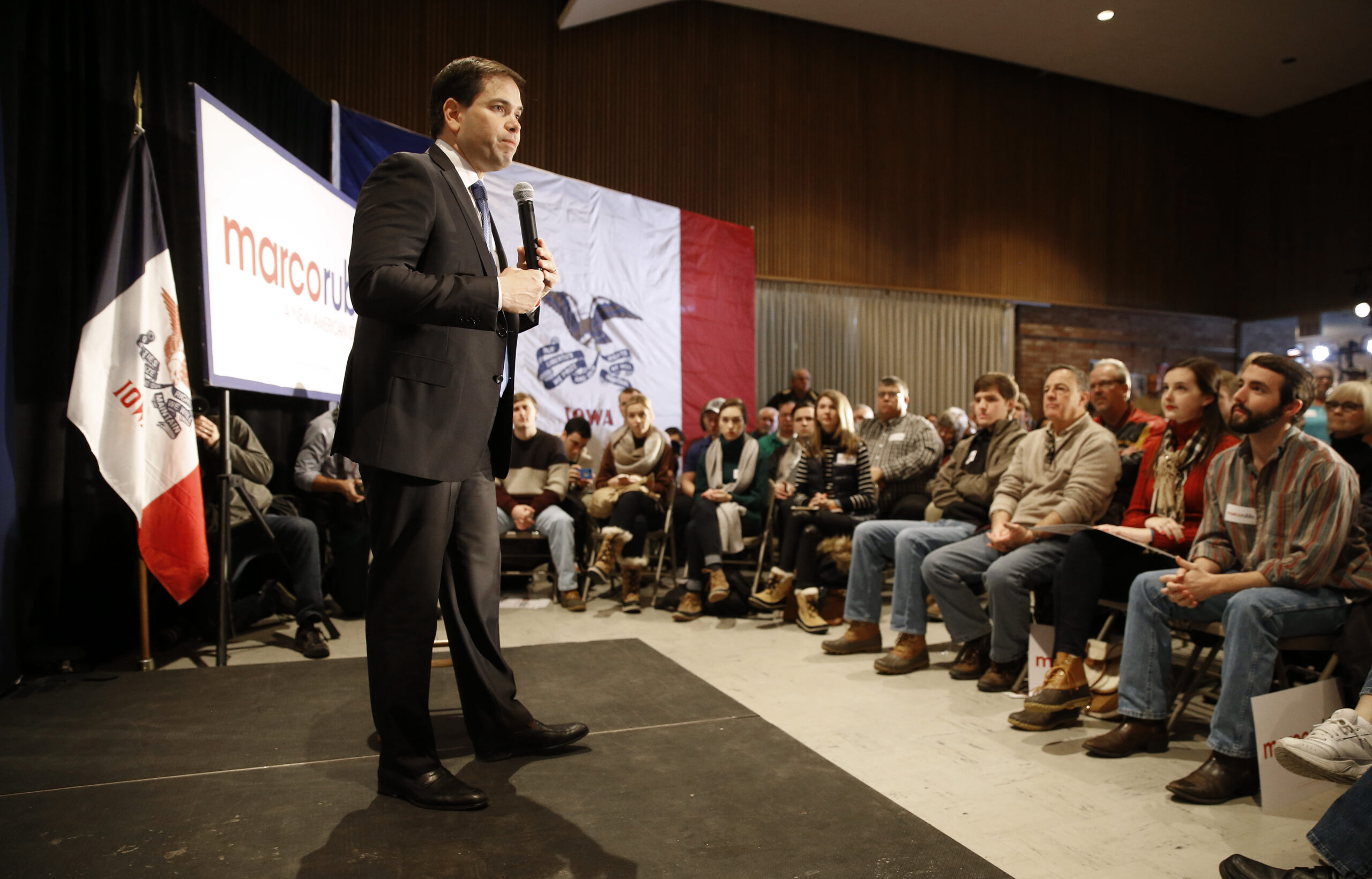 Media get a kick out of Rubio’s ‘black booties’
