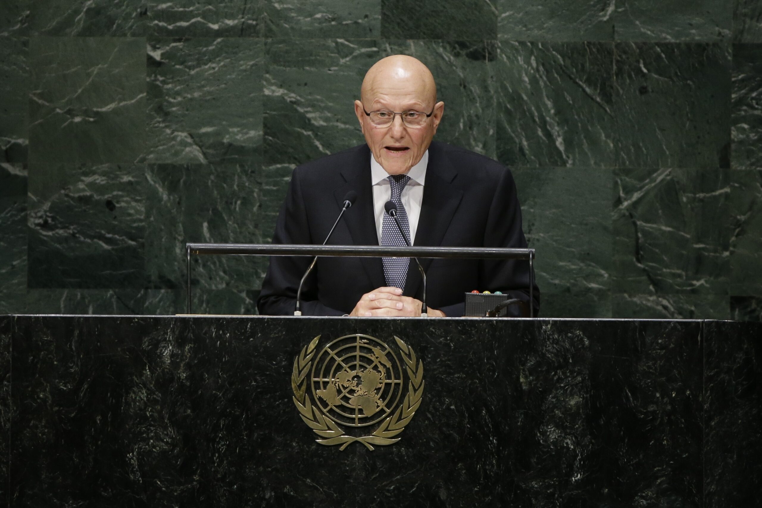 Lebanese prime minister calls for world’s help