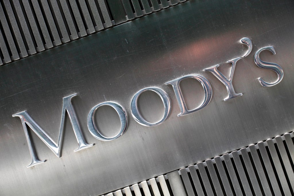 Moody’s changes US credit rating outlook to ‘negative’ over deficits and polarization