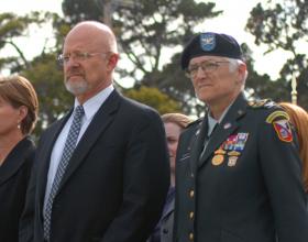 ‘Clueless Clapper’