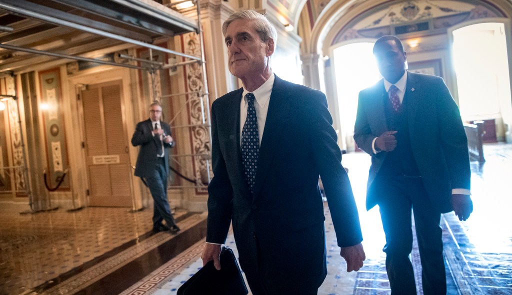 Robert Mueller’s team has obtained ‘400,000 documents’ related to Paul Manafort case