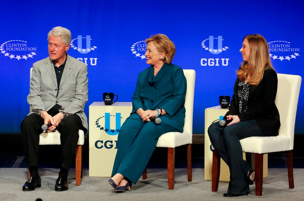 Super PAC pushes IRS to audit Clinton Foundation