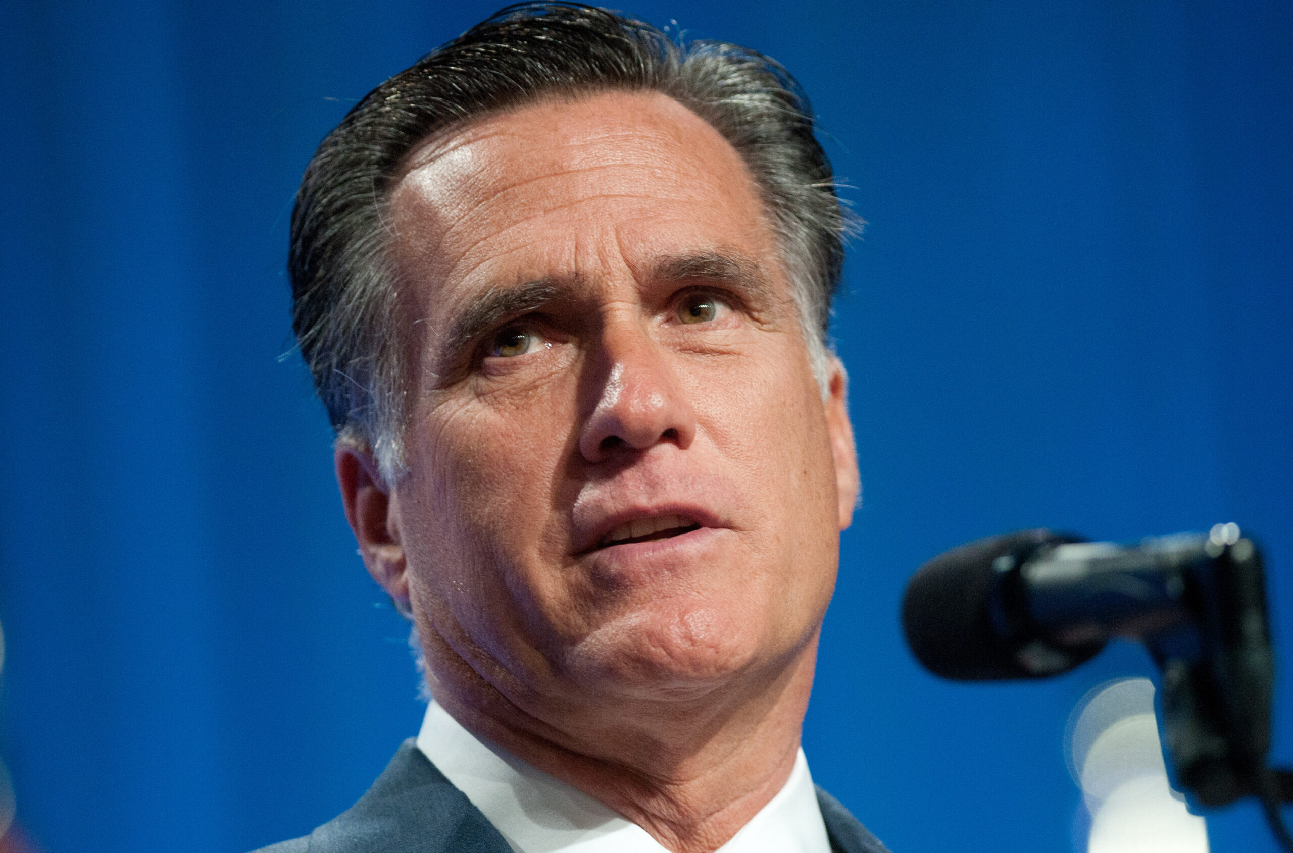 Polls show Romney soars with independent voters