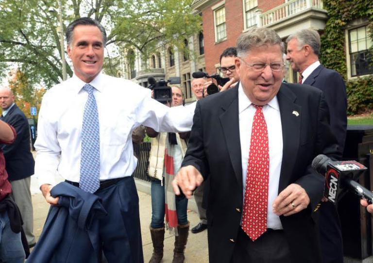 Read-my-lips feud returns in Romney-Gingrich fight