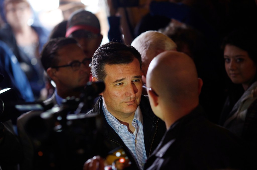 Cruz attacks media as he falls behind Trump