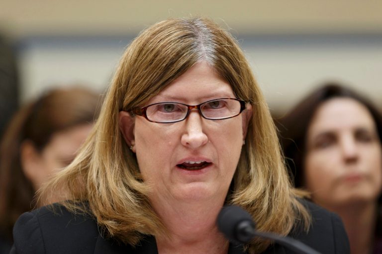 Troubled state-run websites get health law fix