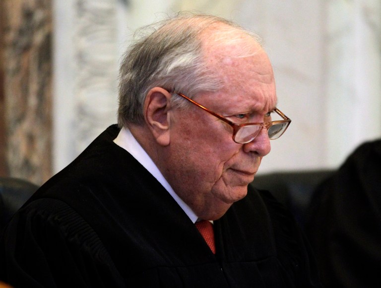 9th Circuit decides to deport Hawaiian businessman, 