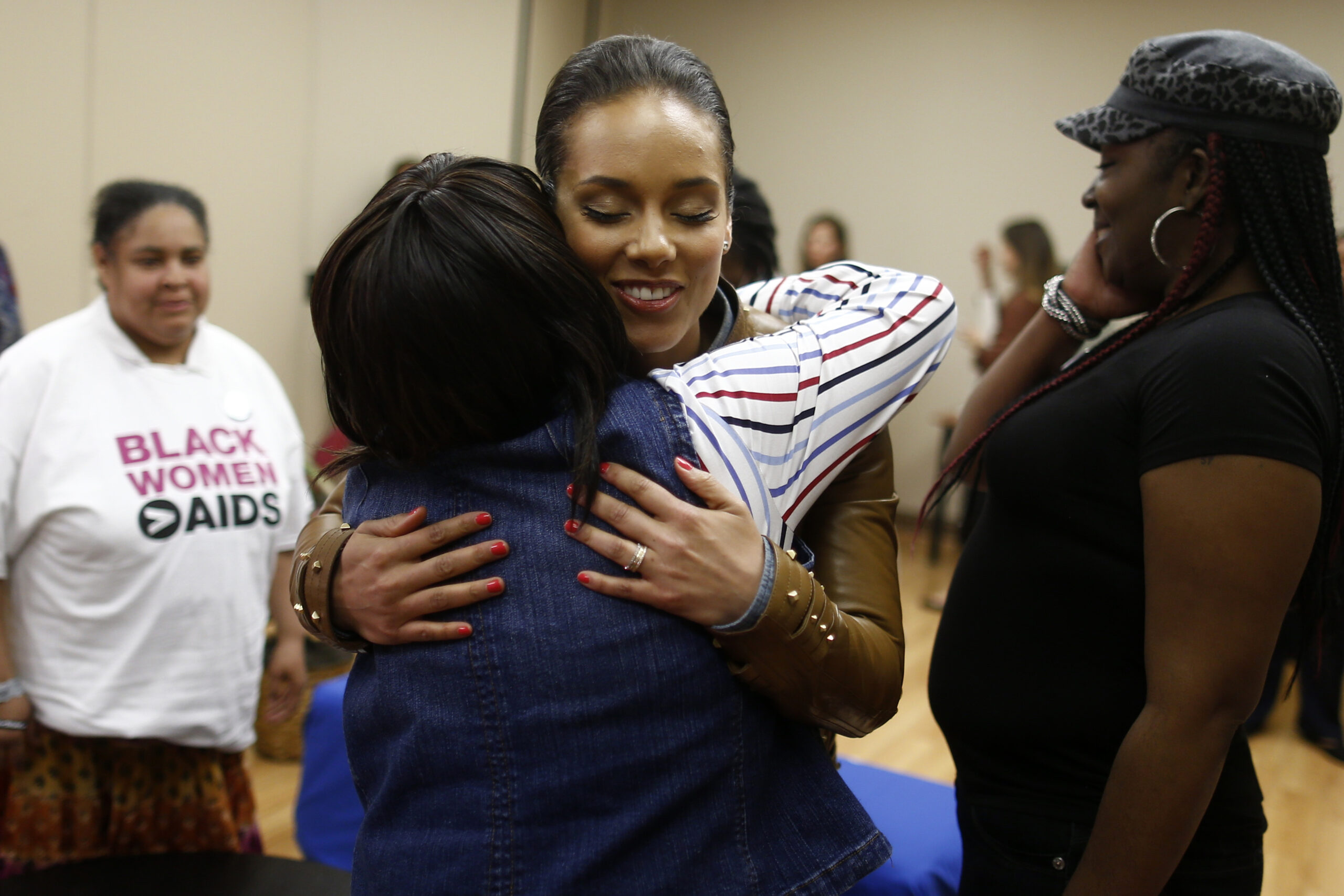 Alicia Keys campaigns for HIV education