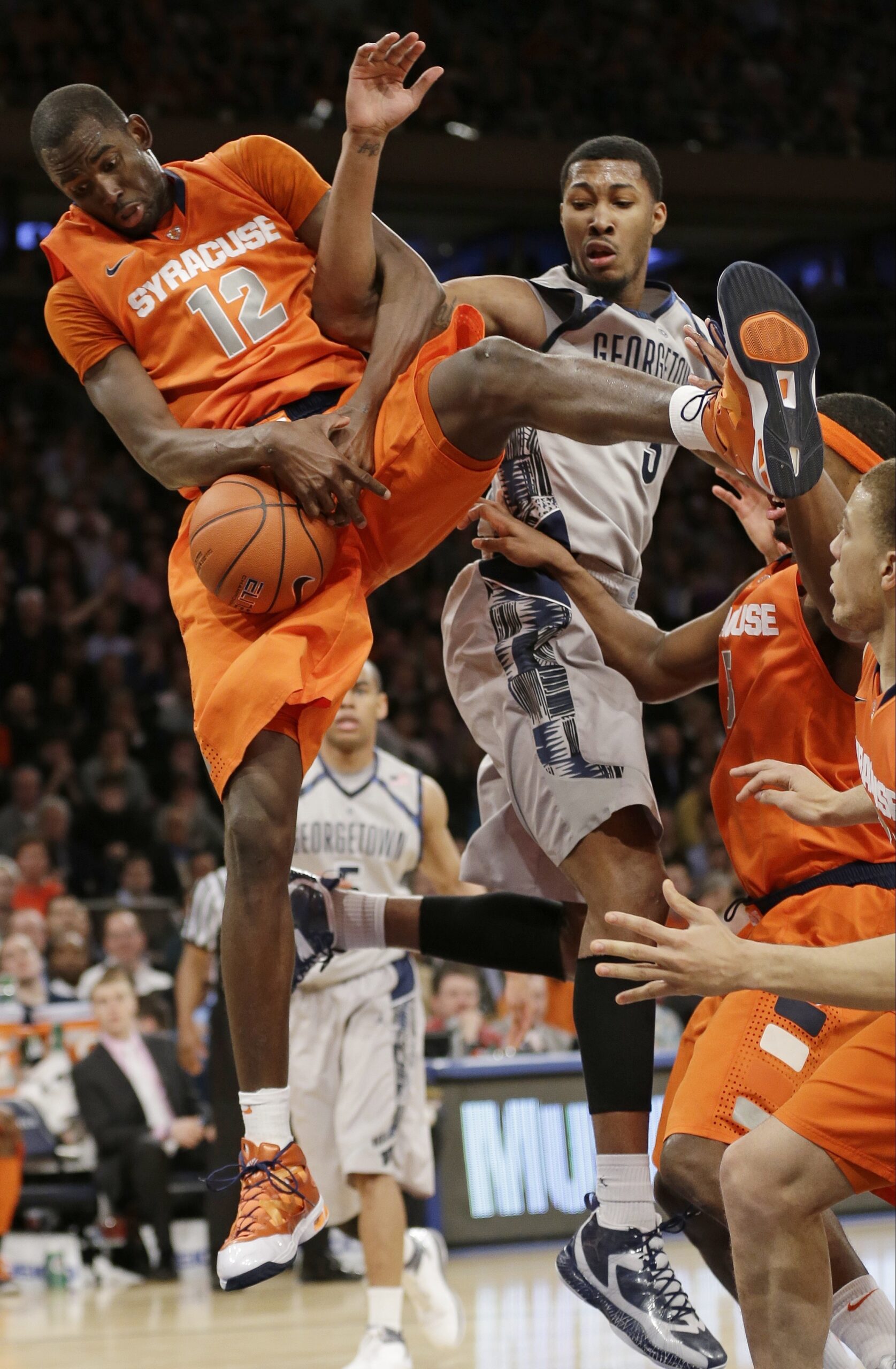 Syracuse edges Georgetown in overtime