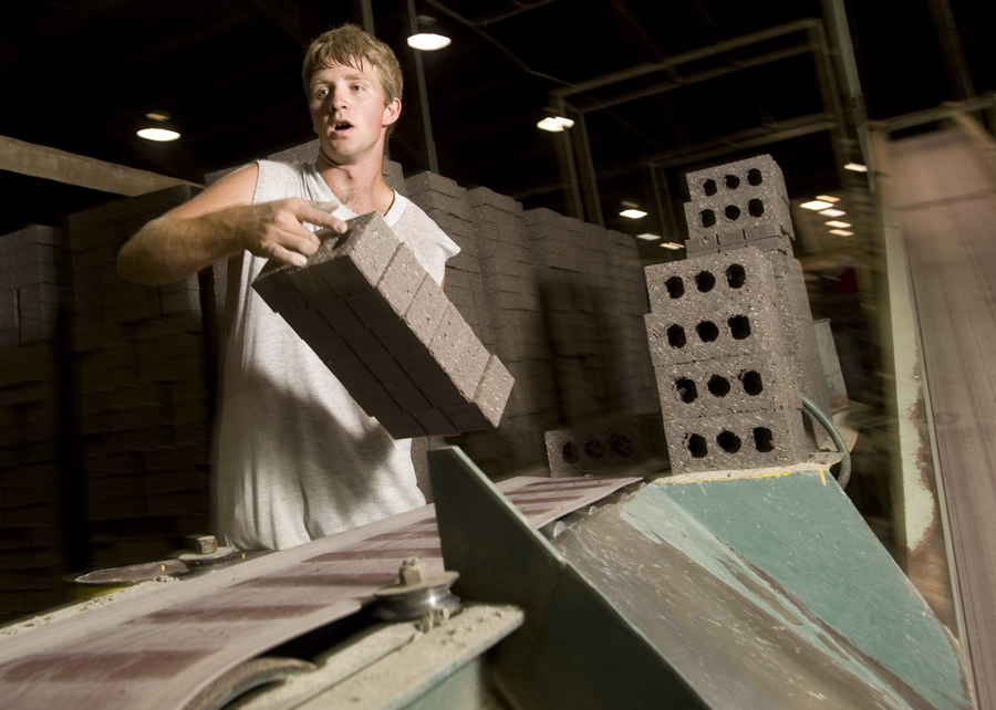 House energy panel passes bills targeting EPA rules