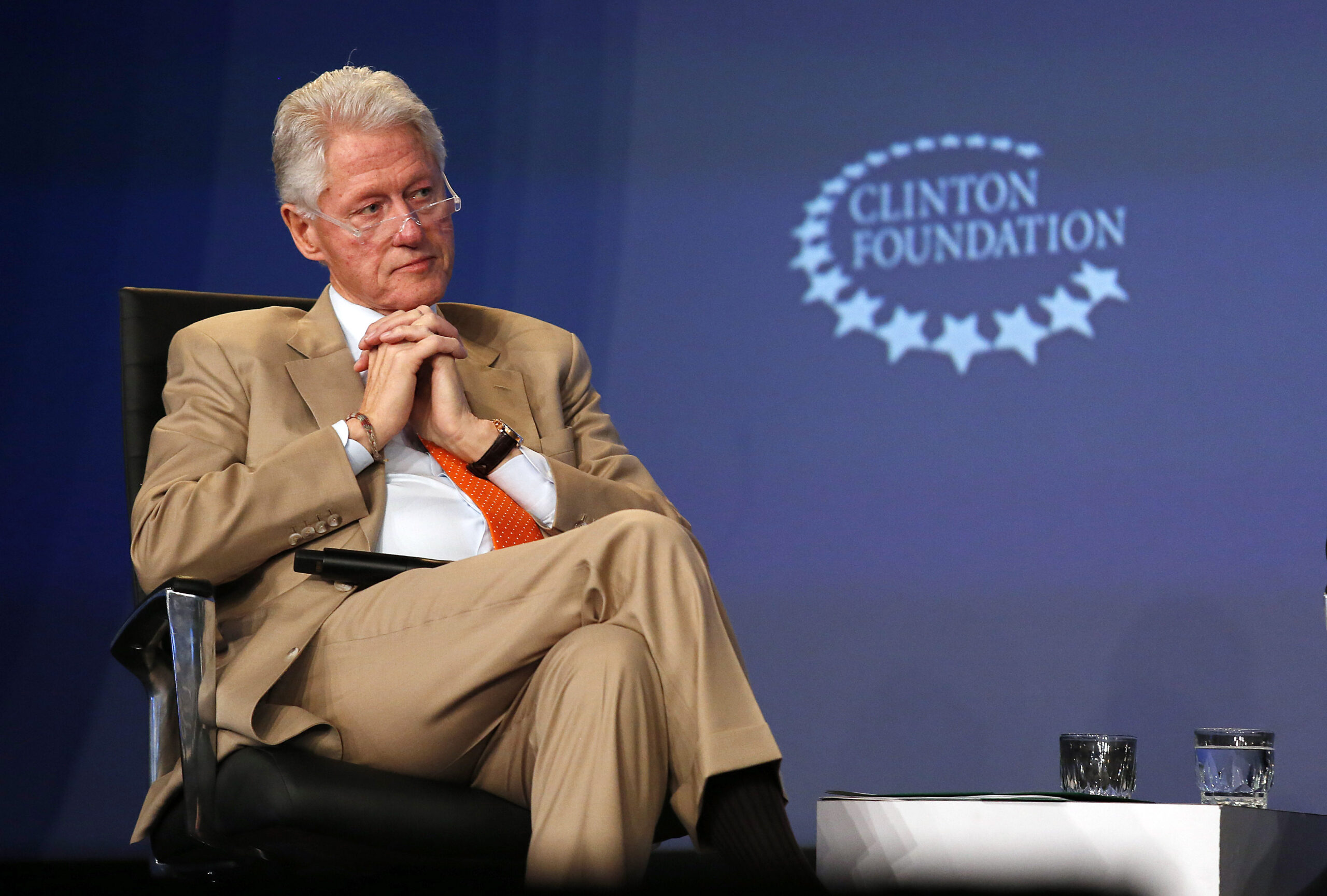 Clinton Foundation sets ’14 health, economic goals