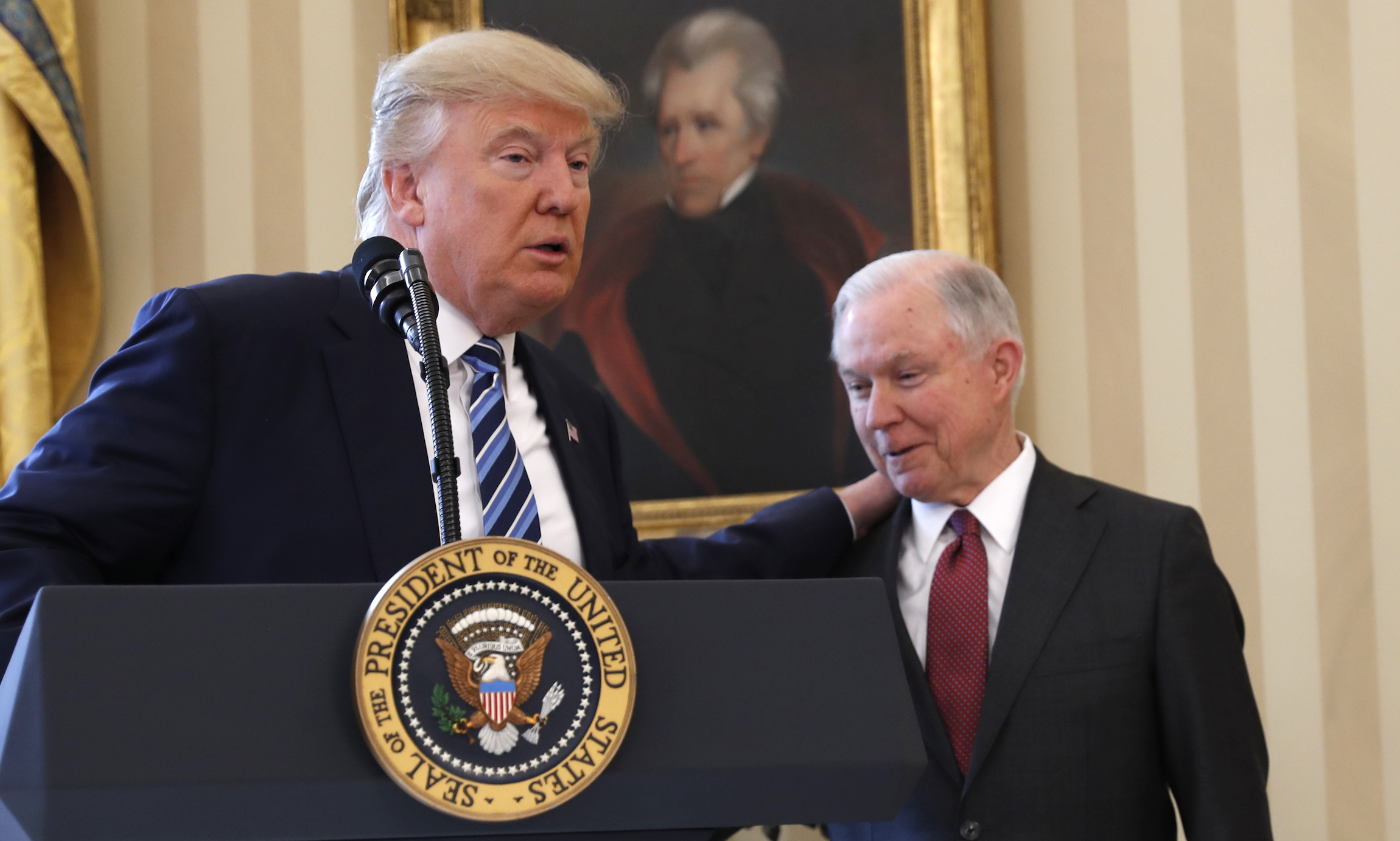 Trump has ‘total’ confidence in Attorney General Jeff Sessions
