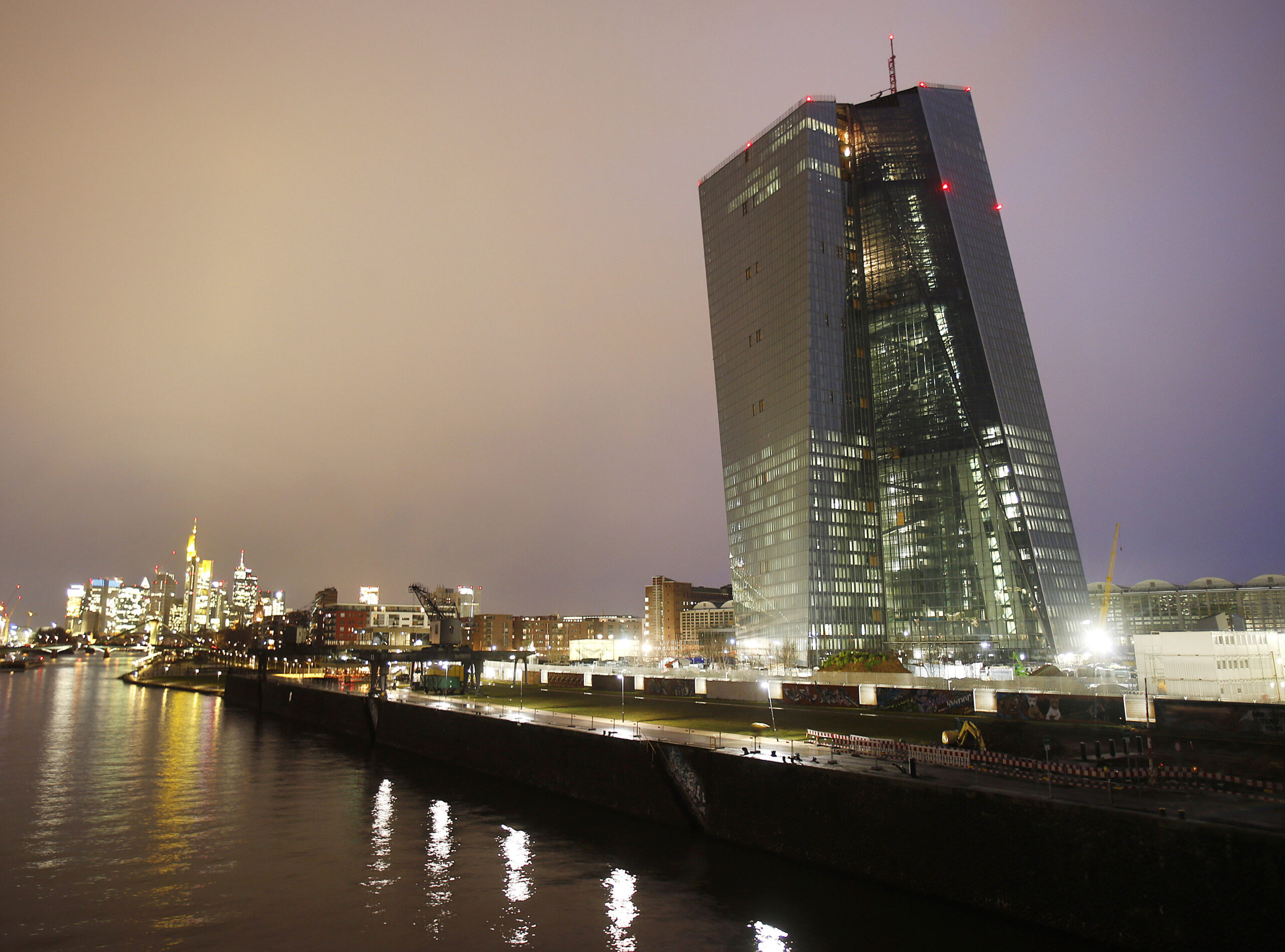 Eurozone recovery accelerates but jobs elusive