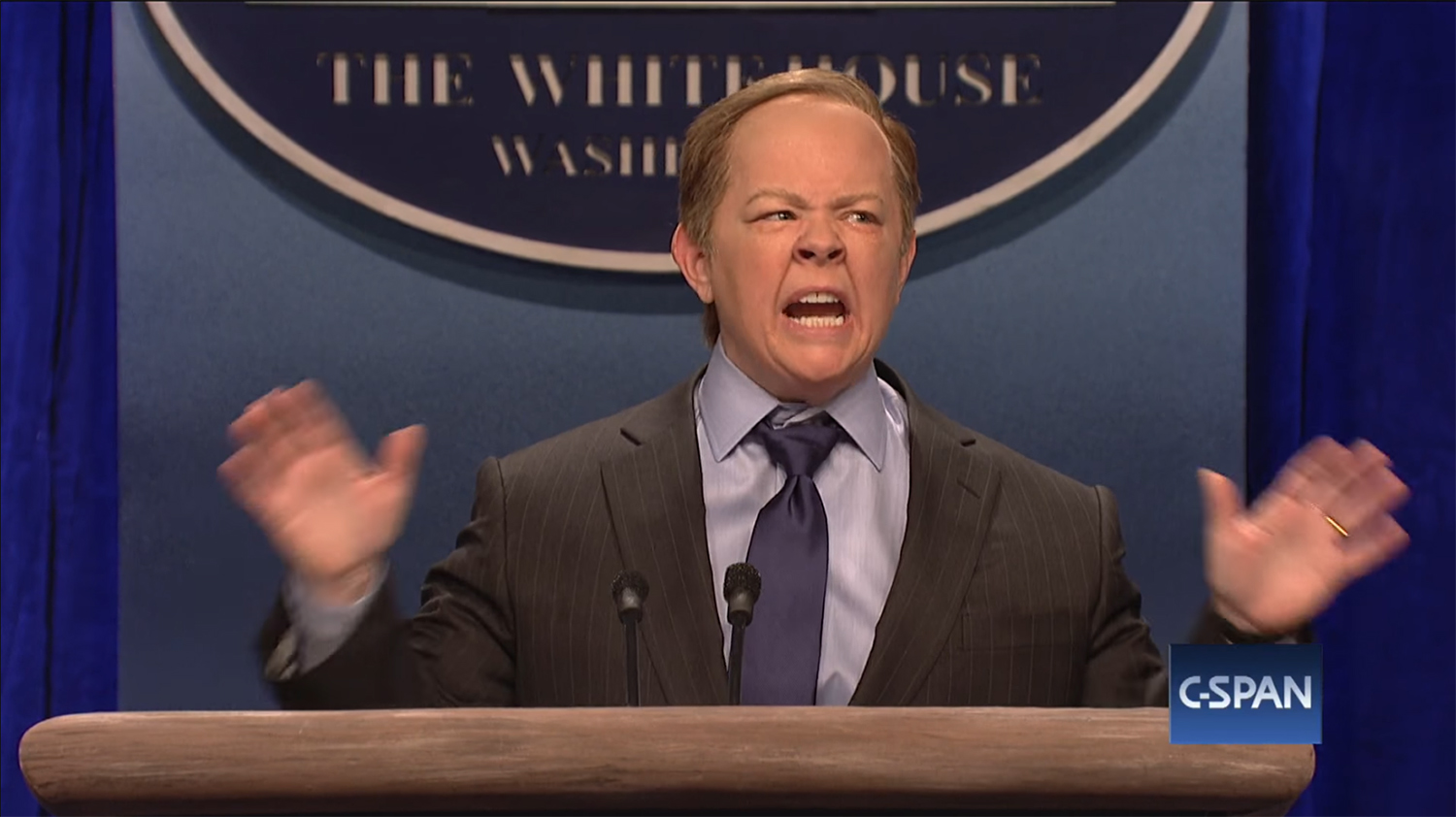 Melissa McCarthy mercilessly mocks Spicer on SNL