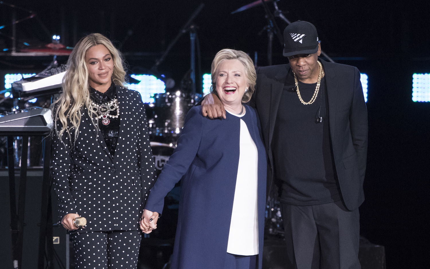 Clinton thanks Jay Z, ignores his use of N word at rally