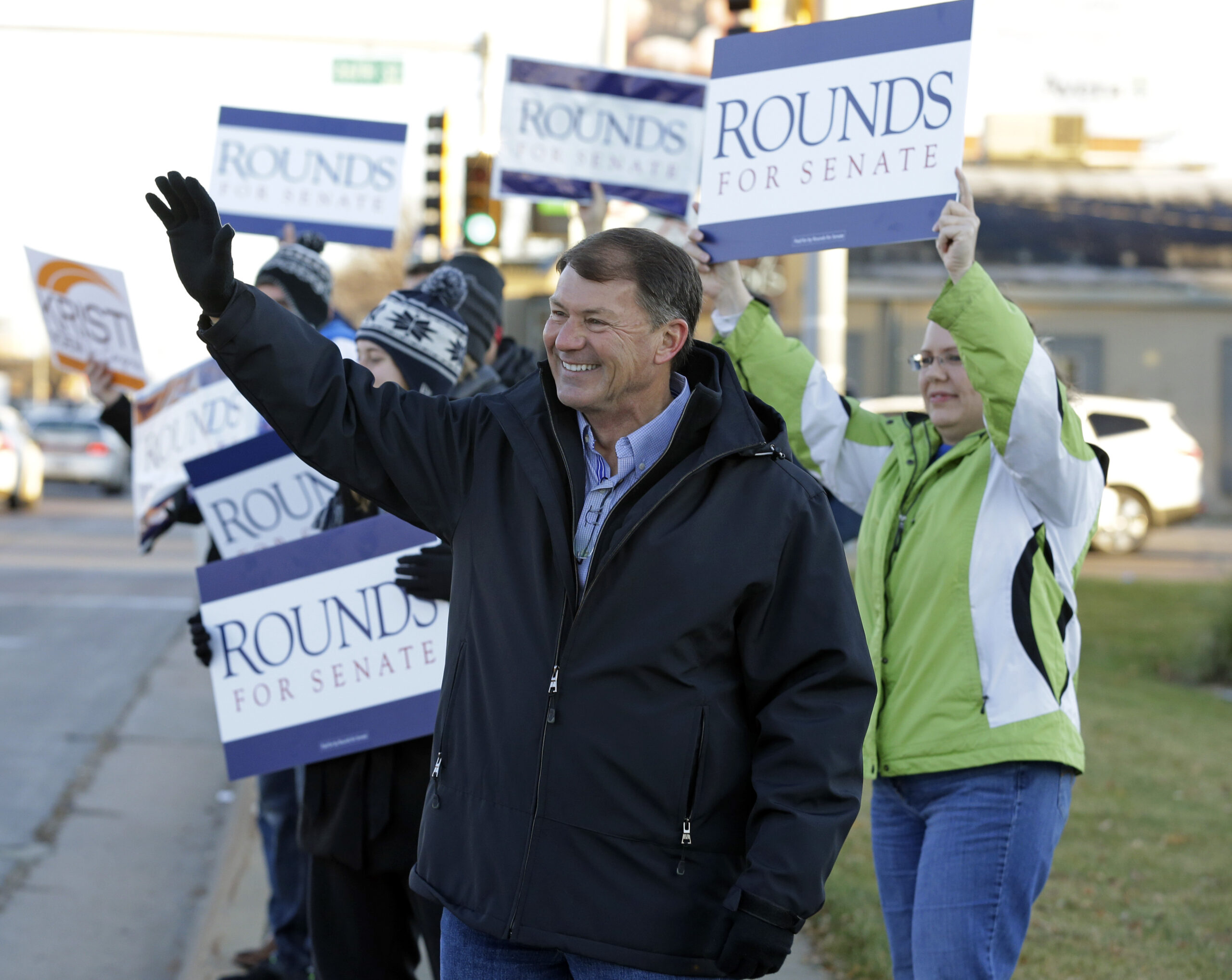 S. Dakota win puts GOP halfway to control of Senate