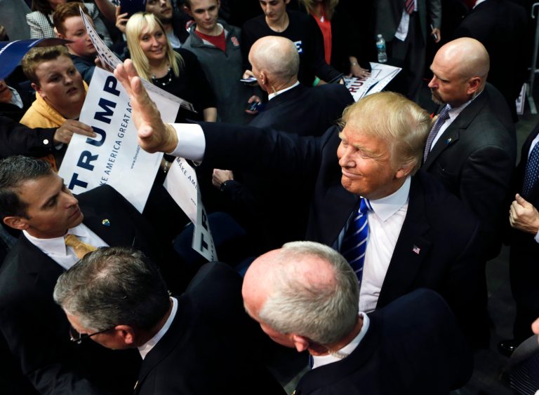 Trump currently leads state-level polls of GOP voters in California, but is only 7 points above Cruz. (AP Photo/Mike Groll)