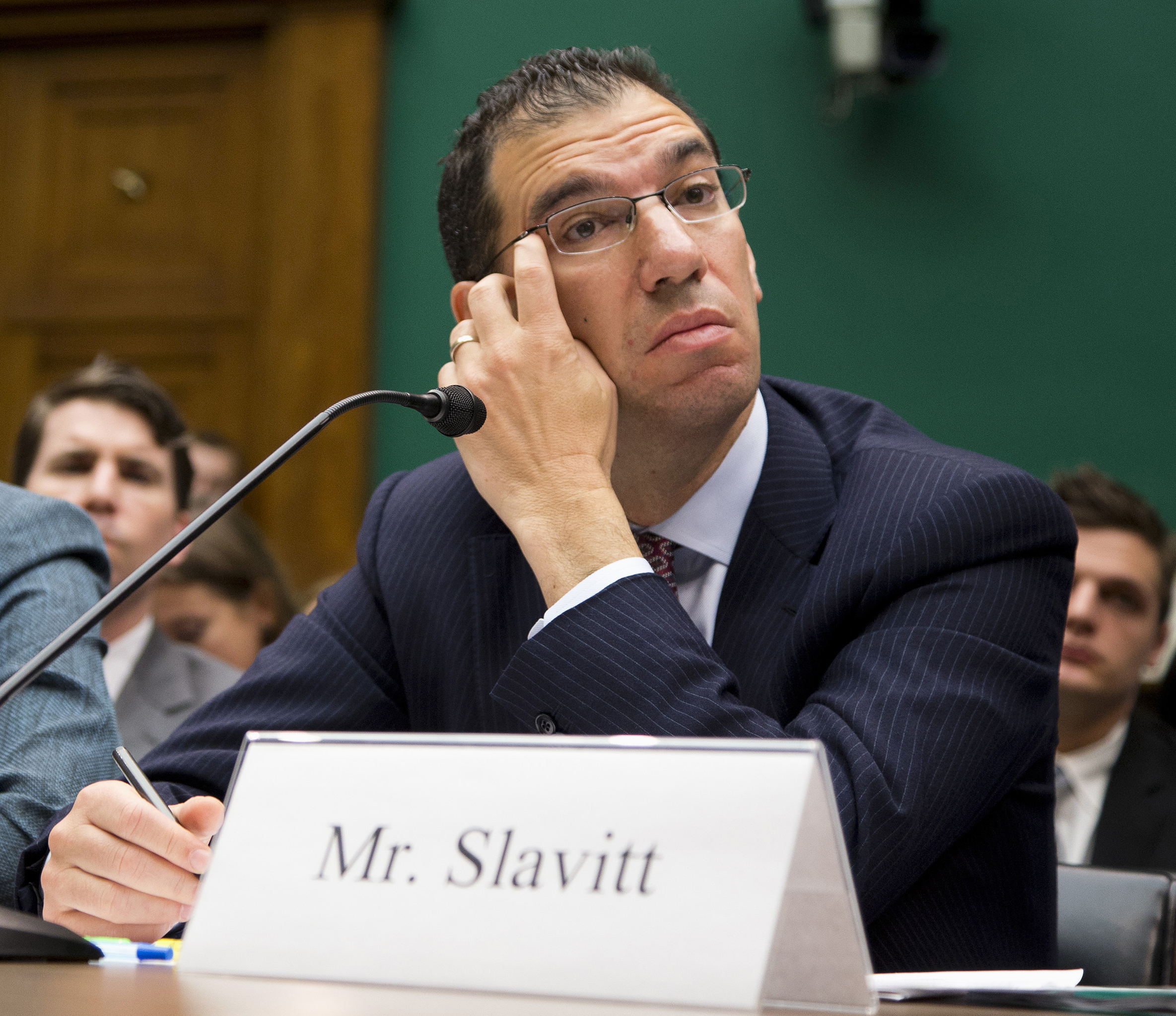 Key Obamacare official faces questions over use of funds