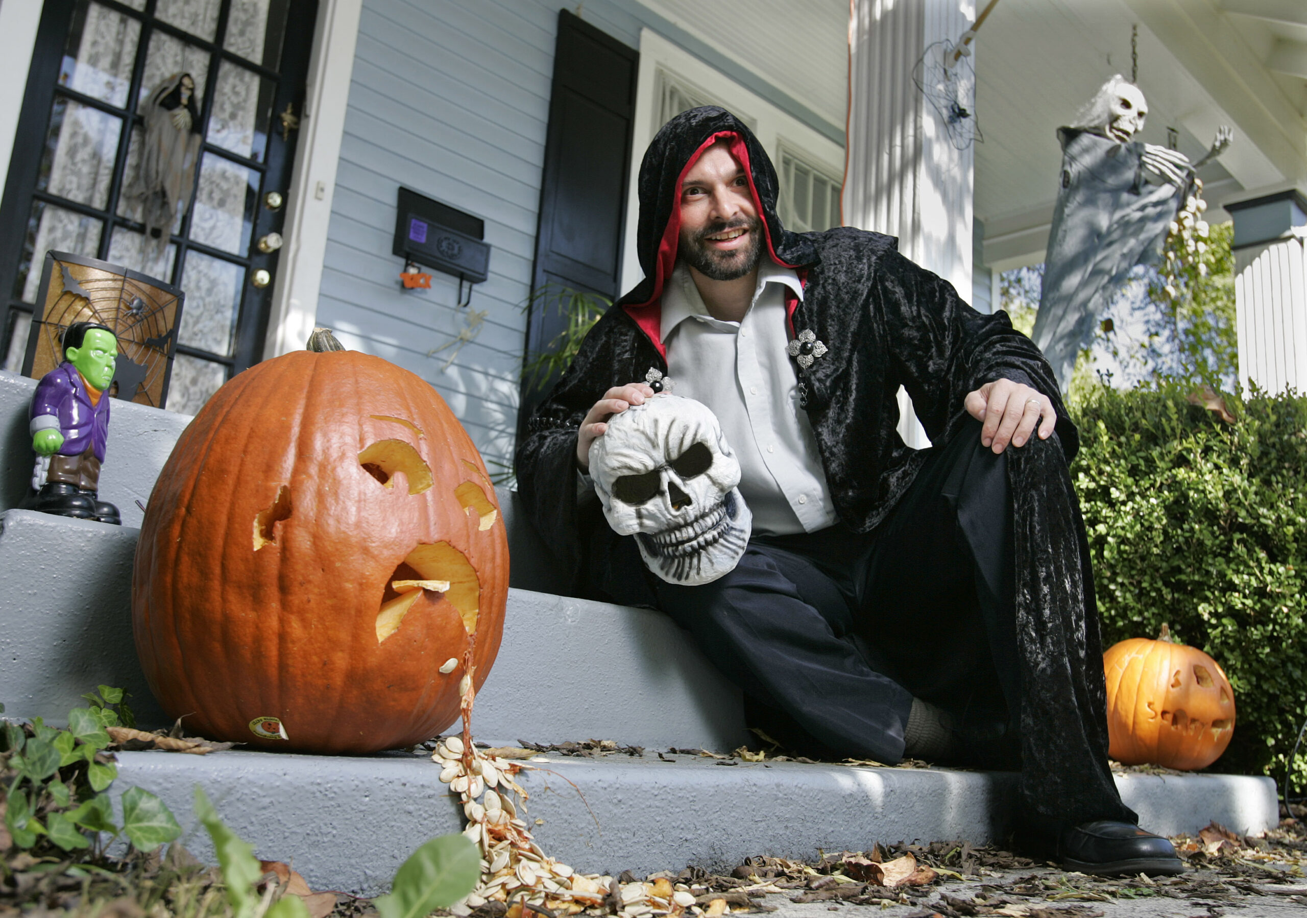 University of Florida offers students counseling after warning about Halloween costumes