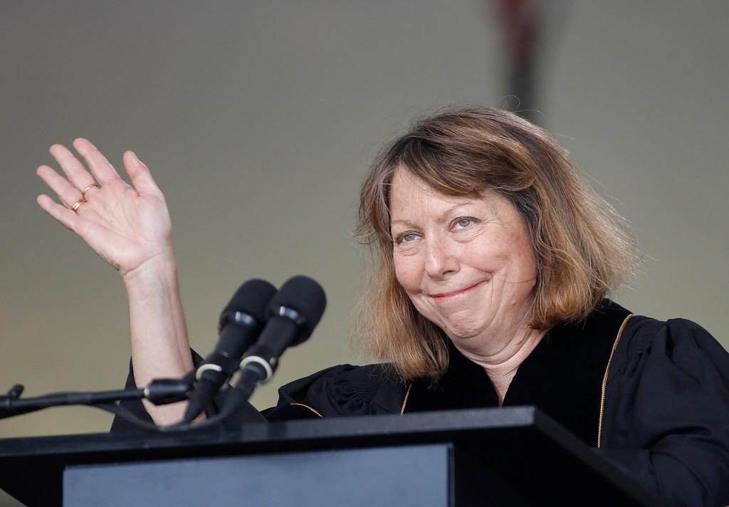 Former NYT editor: Media too hard on Clinton