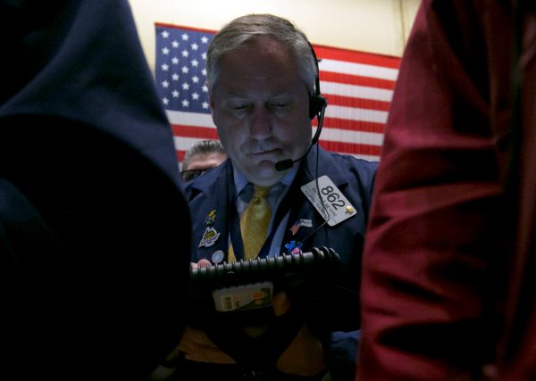 Worry settles over Wall Street as stocks stall