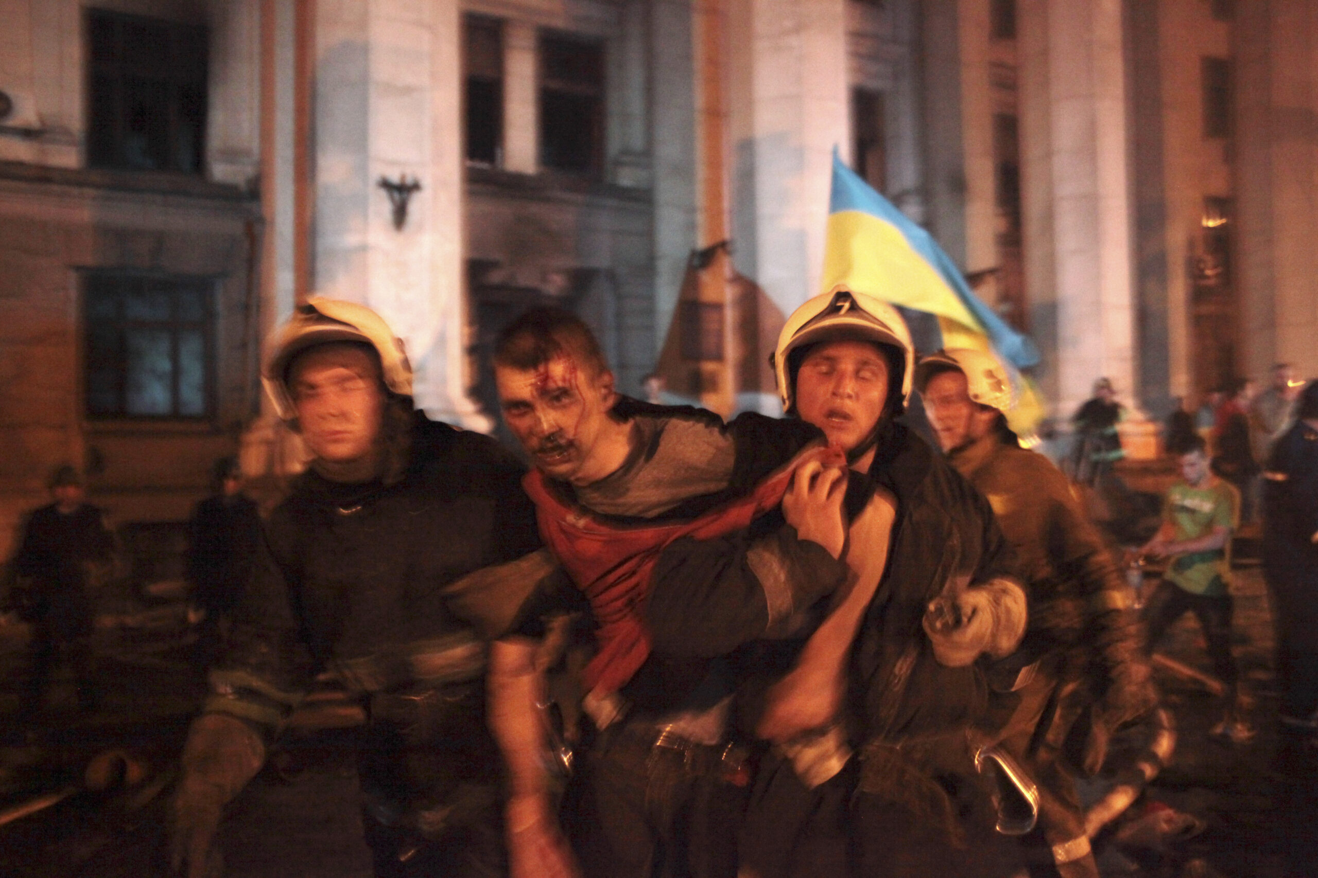 Ukrainian unrest spreads; dozens dead in Odessa