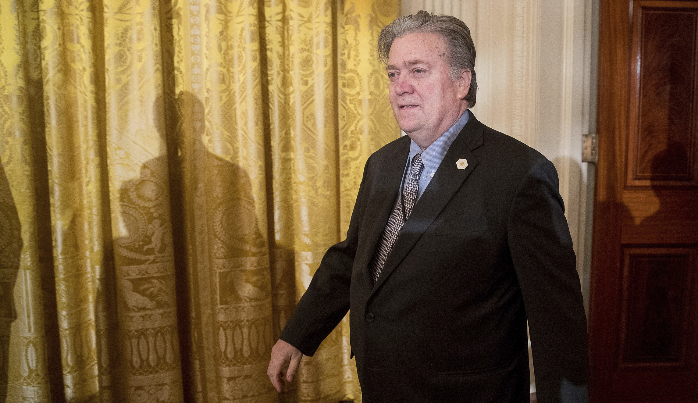 Sarah Sanders: Steve Bannon made ‘ridiculous accusation’ by charging treason