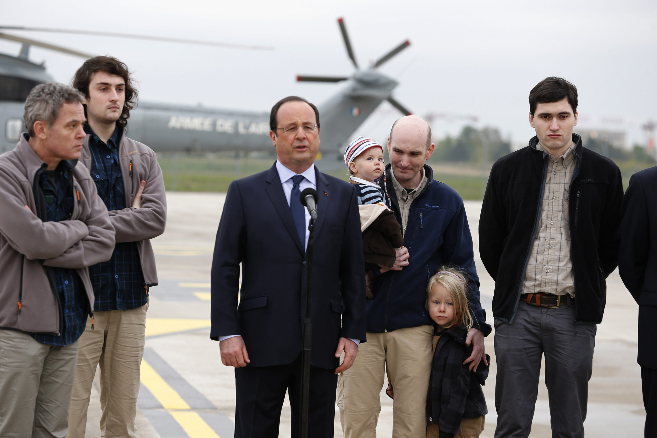4 French journalists home after long Syrian ordeal
